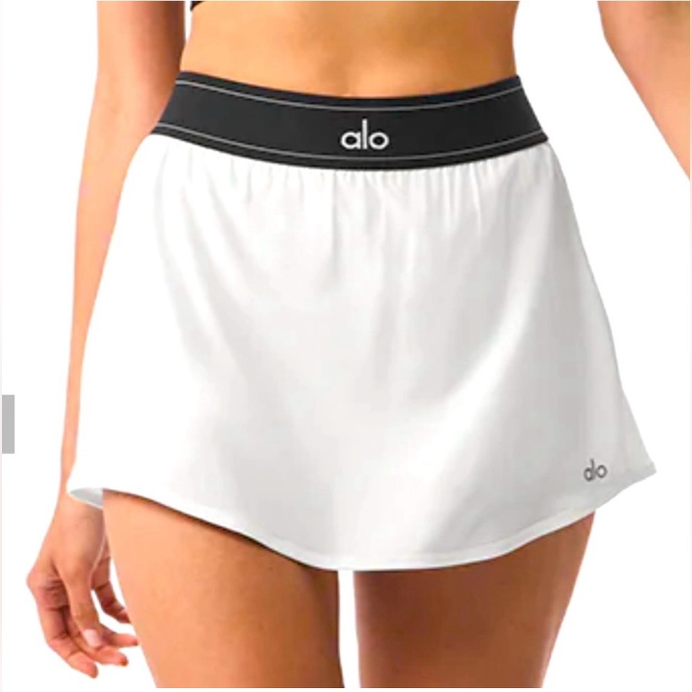 ALo Yoga new with tags skirt.